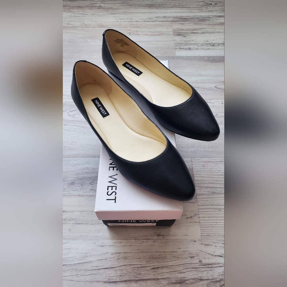 LAST PRICE DROP! Nine West Leather Women's Black Speakup Flats 7M